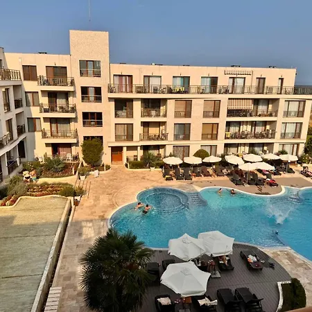 Diamond Sarafovo Апартхотел